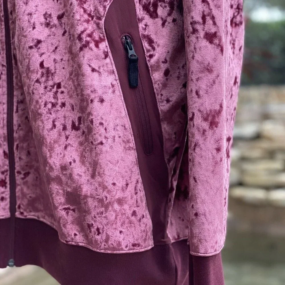 THE NORTH‎ FACE CITY VELVET TRACK JACKET